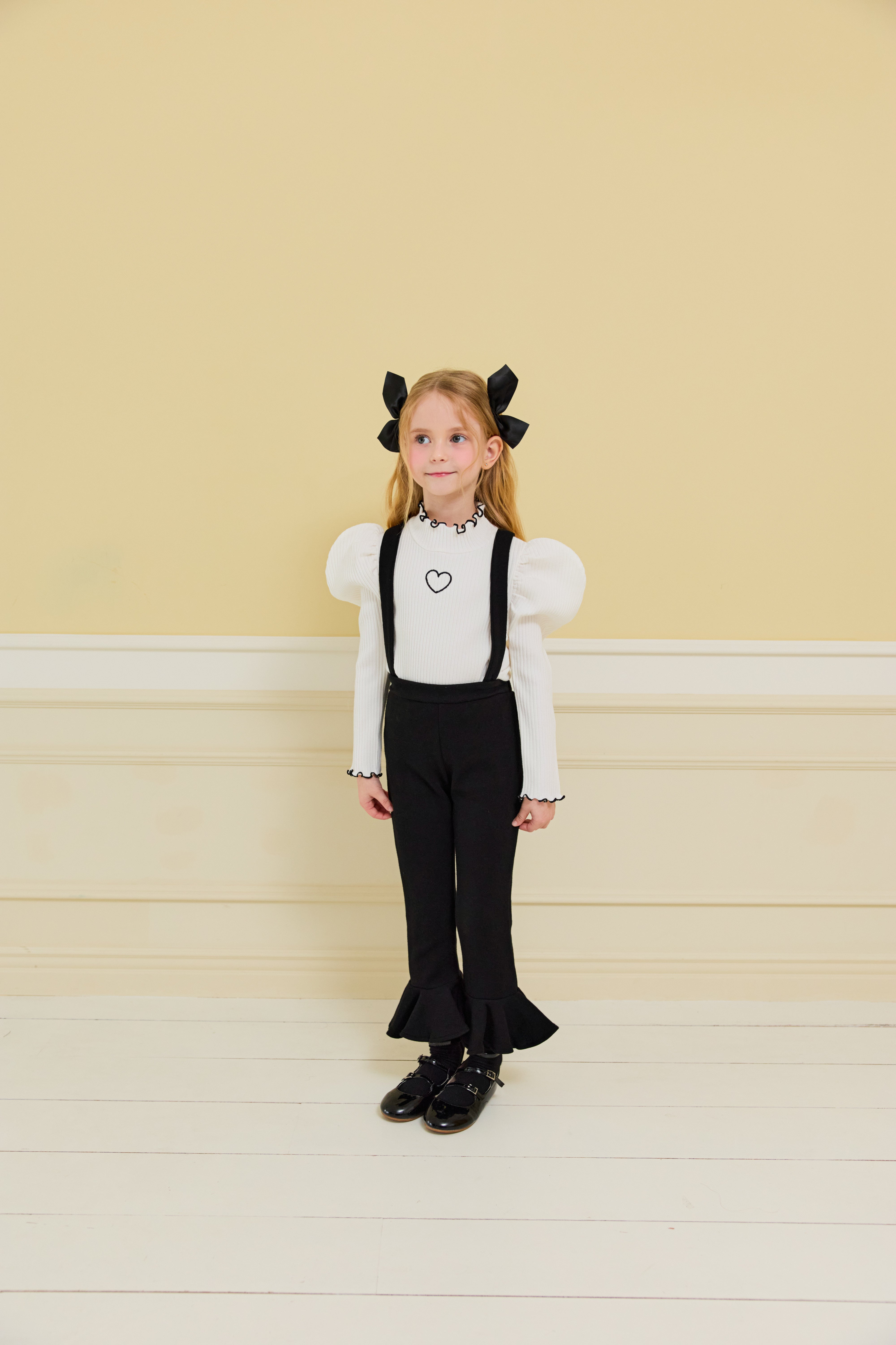 [ALITTLE] Winter twoway heart pocket frill pants_Black