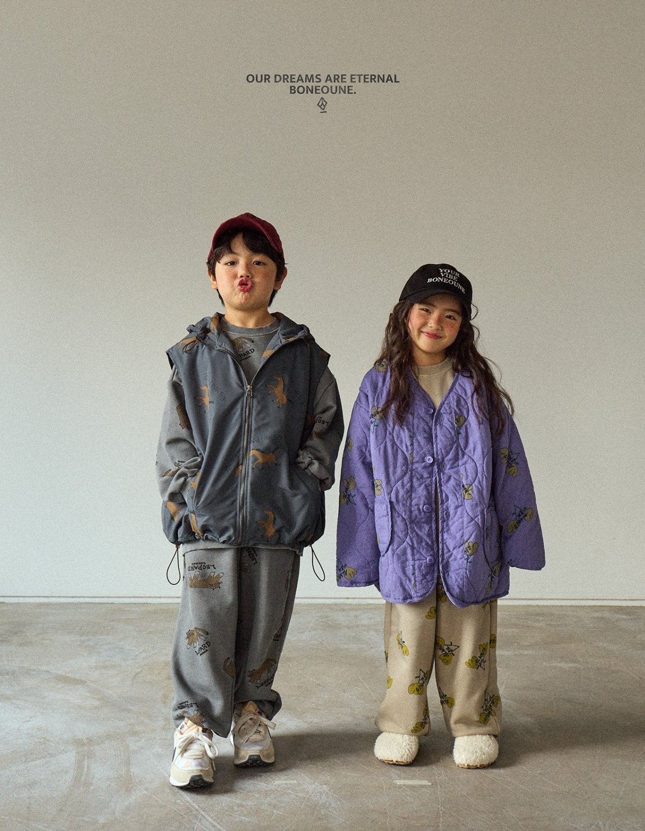 [BONEOUNE] Autumn Horse Hooded Vest_Charcoal