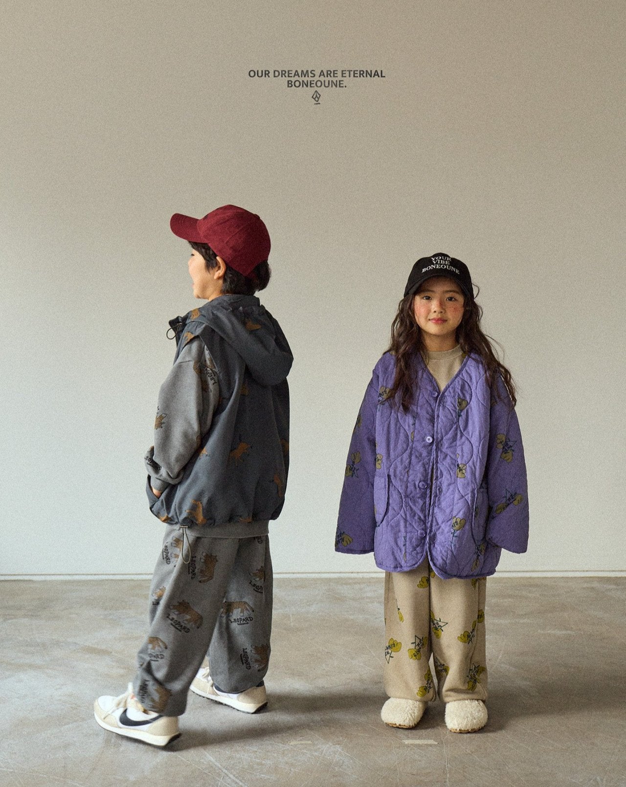 [BONEOUNE] Autumn Horse Hooded Vest_Charcoal
