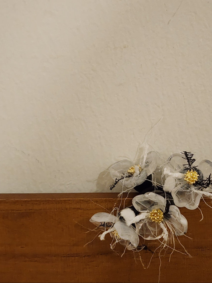 [La Belle] Winter Flowers Hair Tie