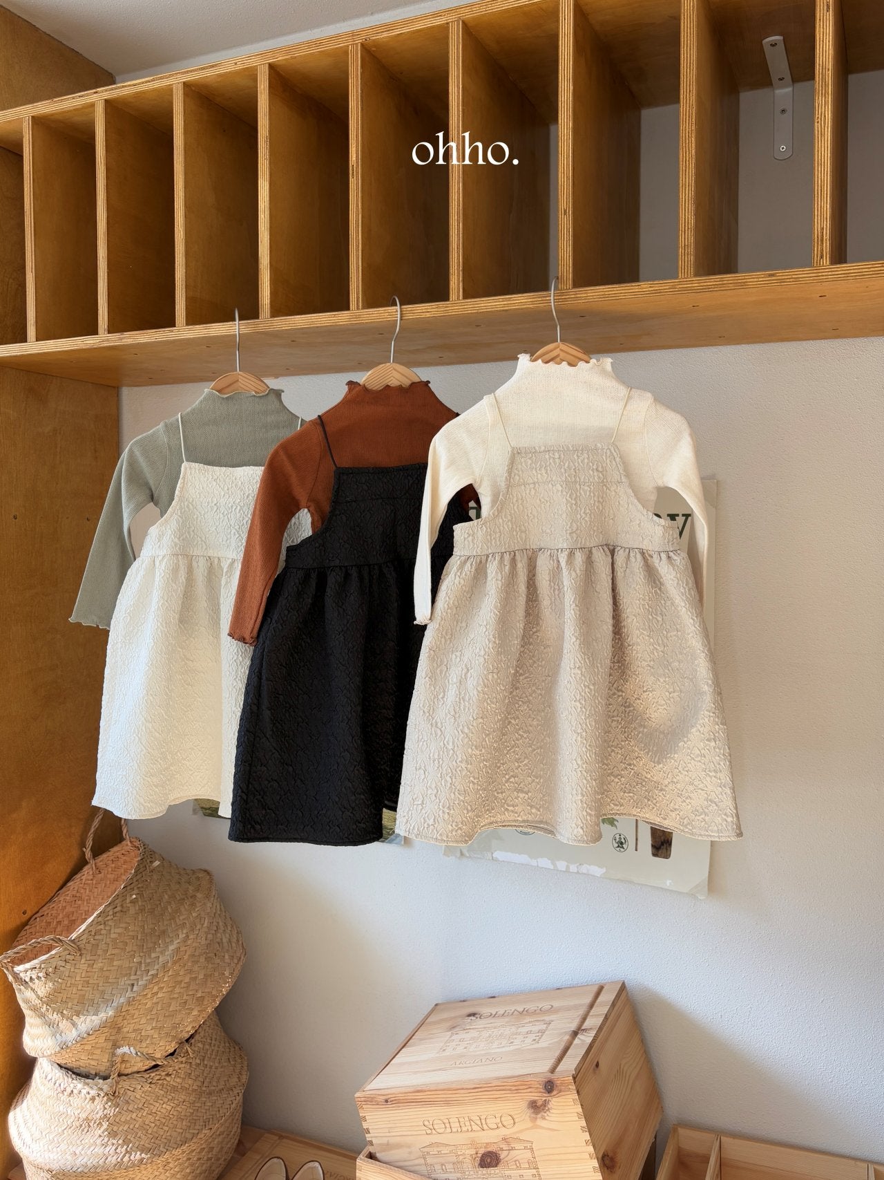 [ohho] Eyelet Mock neck T-shirt_4colors