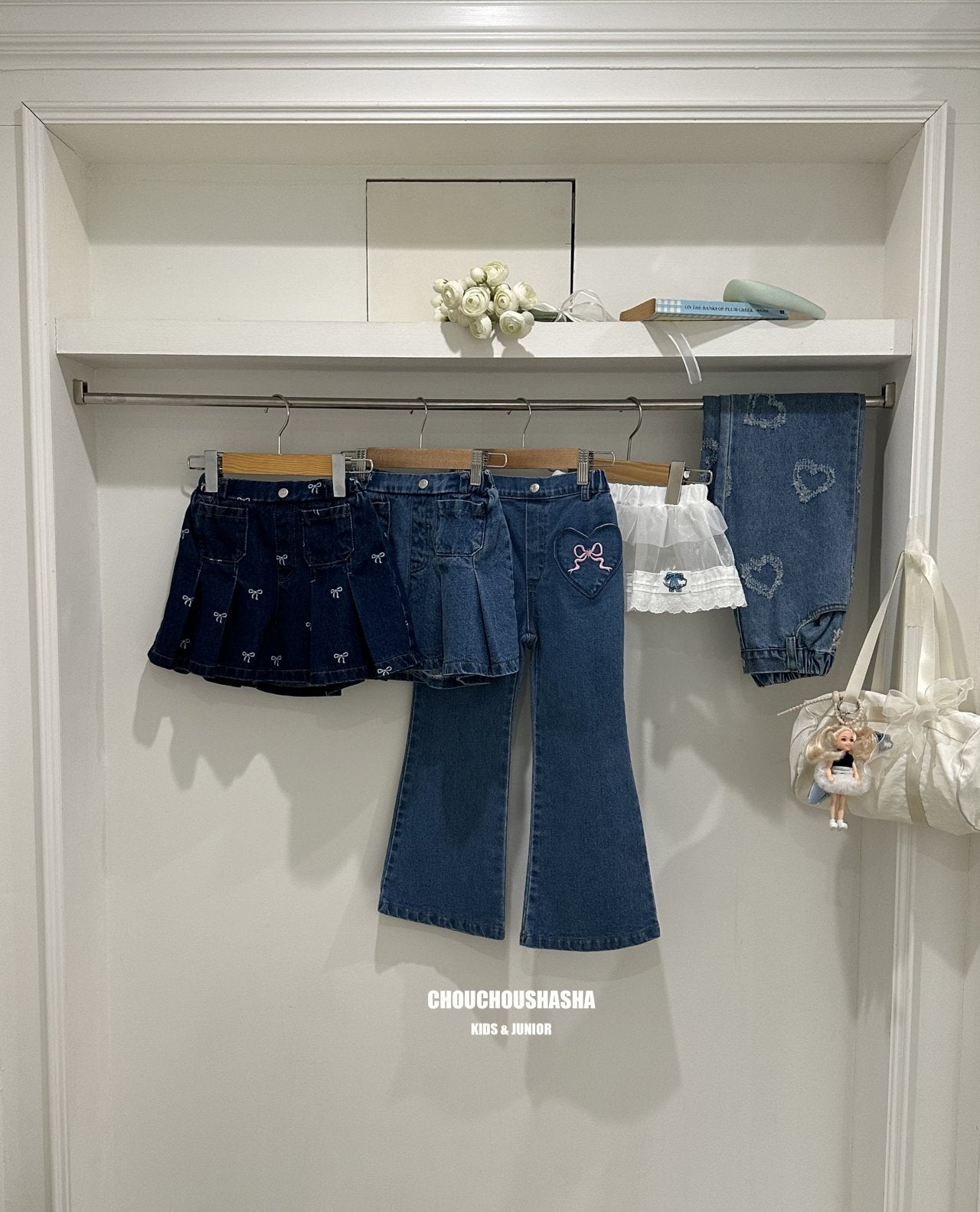 [CHOUCHOUSHASHA] Lovely Denim Pants_Mom