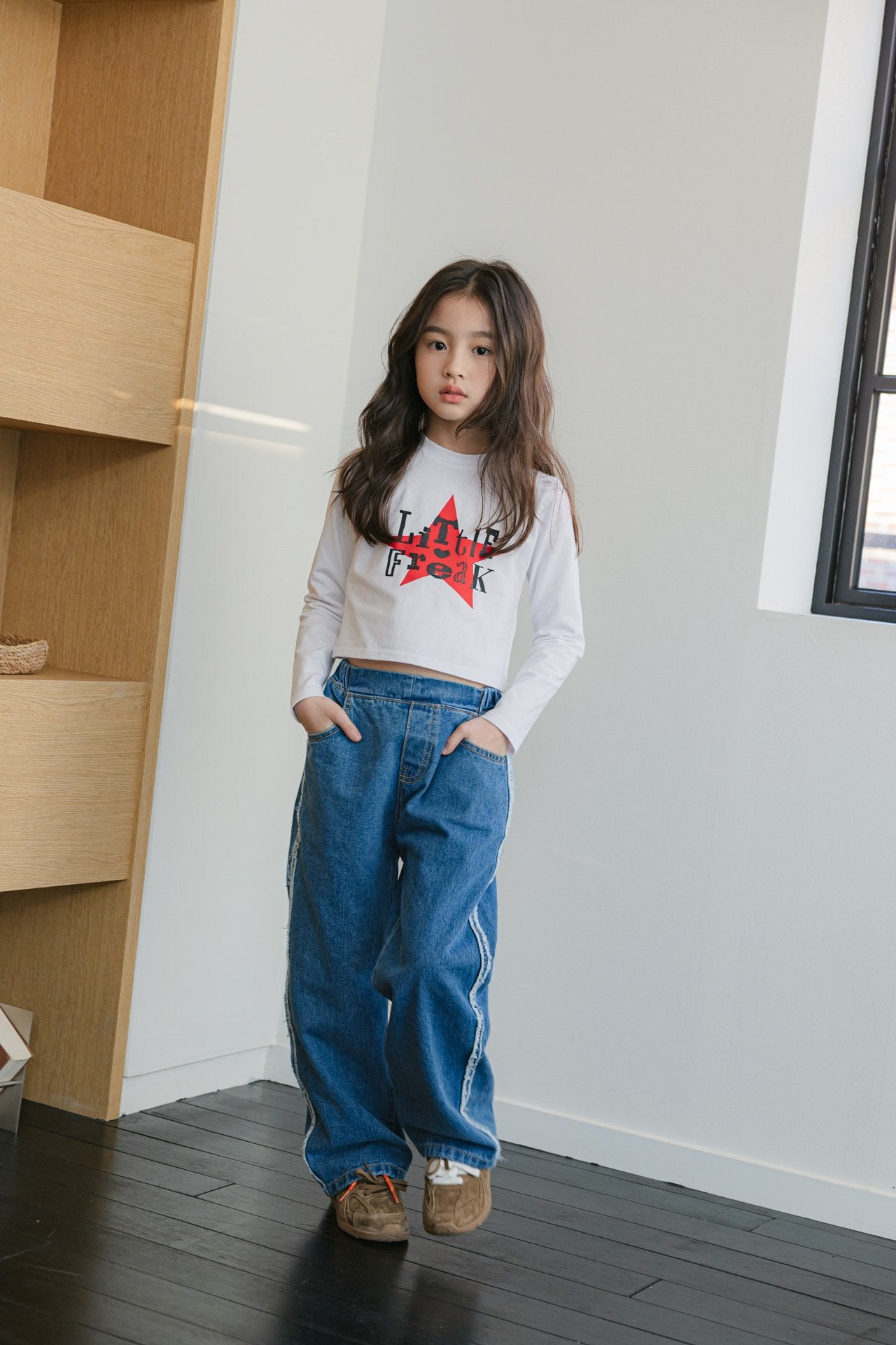 [DOREDORE] Side Line Denim Pants