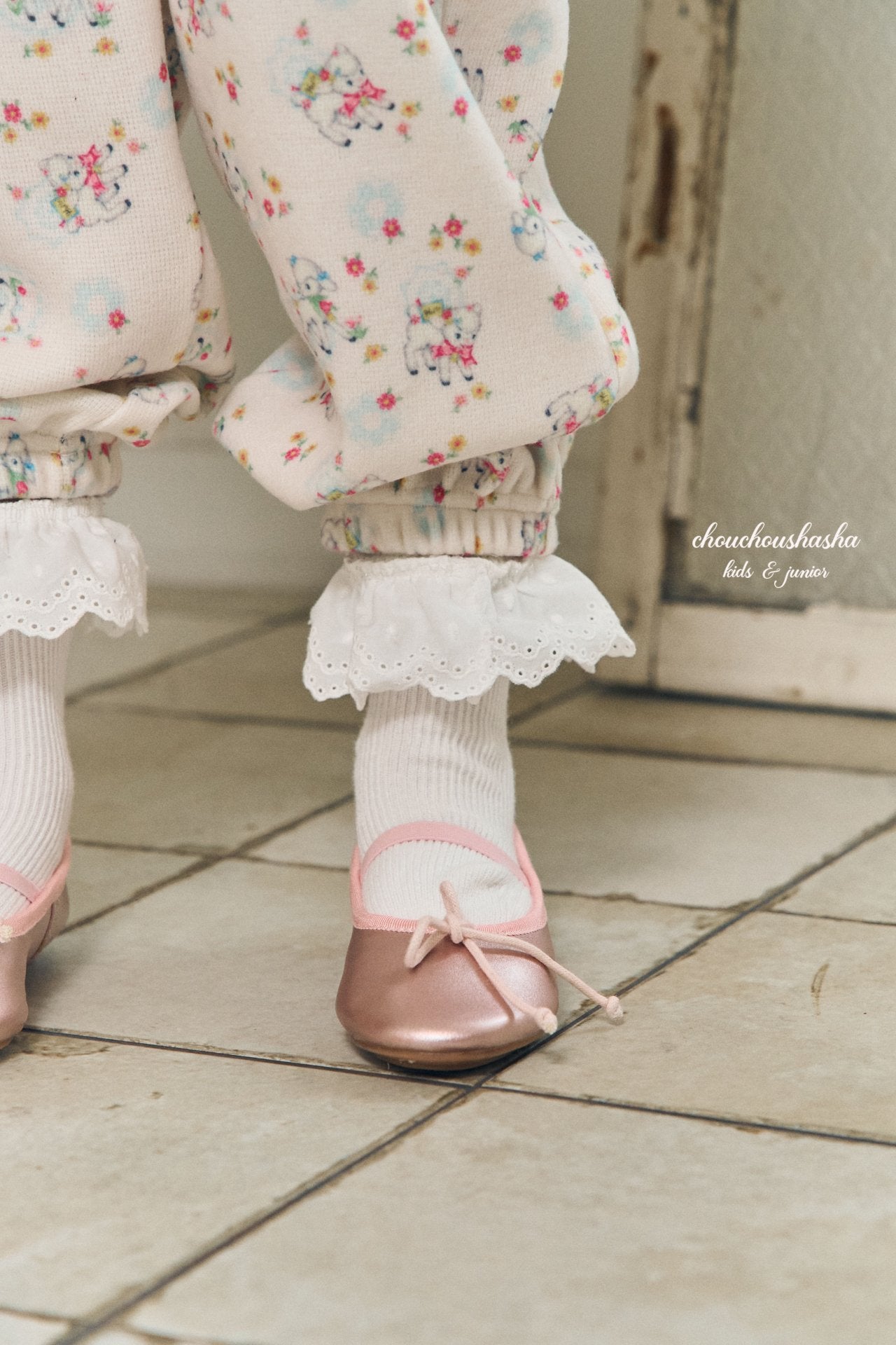 [CHOUCHOUSHASHA] Cozy Sheep Print Jogger Pants_Ivory