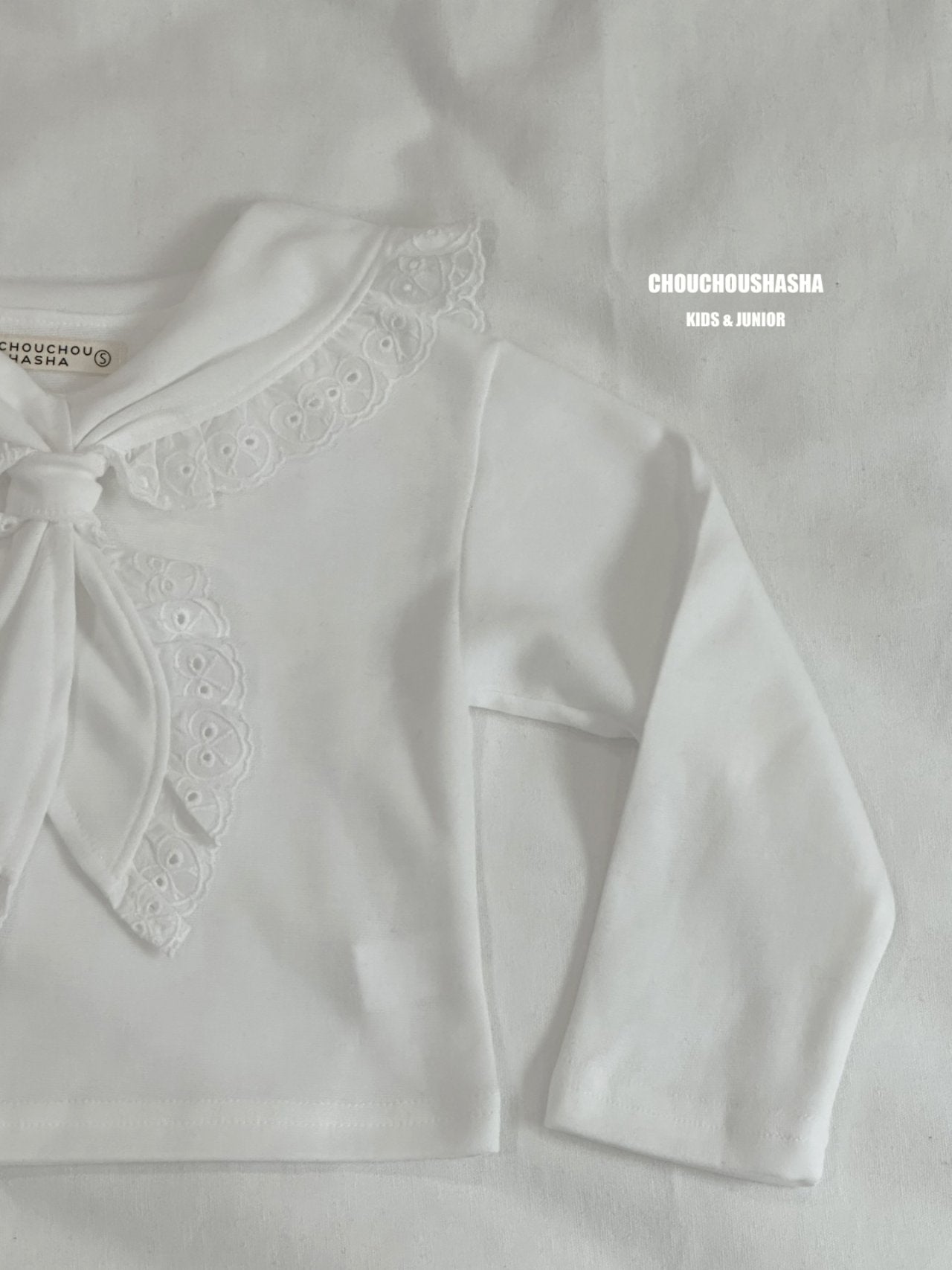 [CHOUCHOUSHASHA] Emily Blouse T-shirt_Ivory