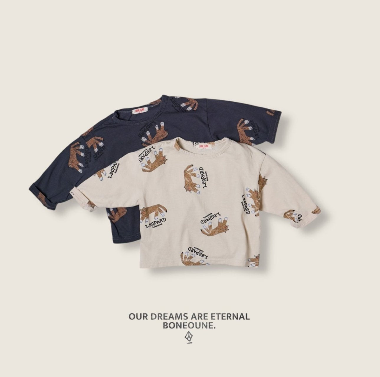 [BONEOUNE] All-Over Leopard Print T-shirt_2colors