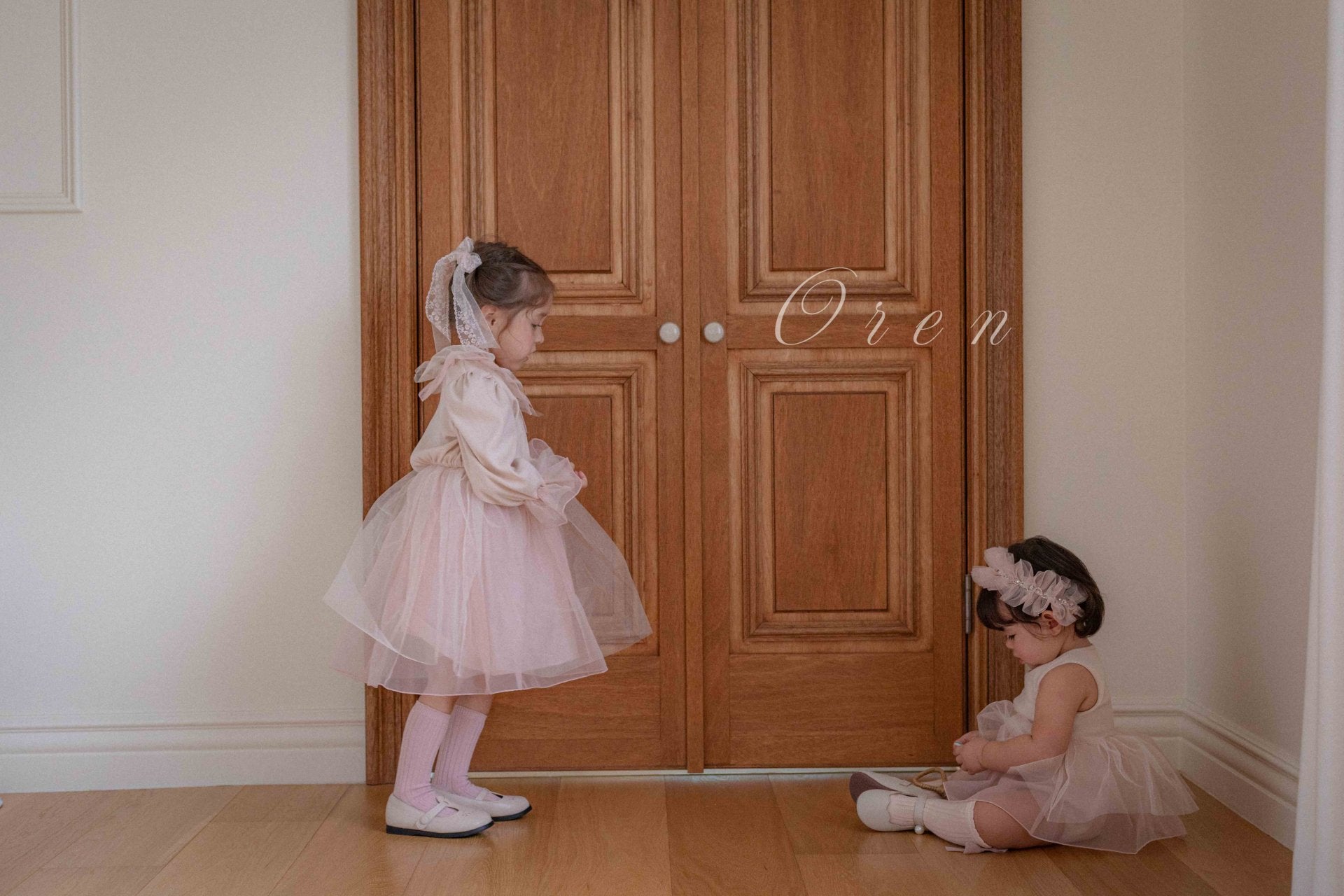 [OREN] (KIDS)Charmant Cardigan & Dress 2-Piece Set_2colors