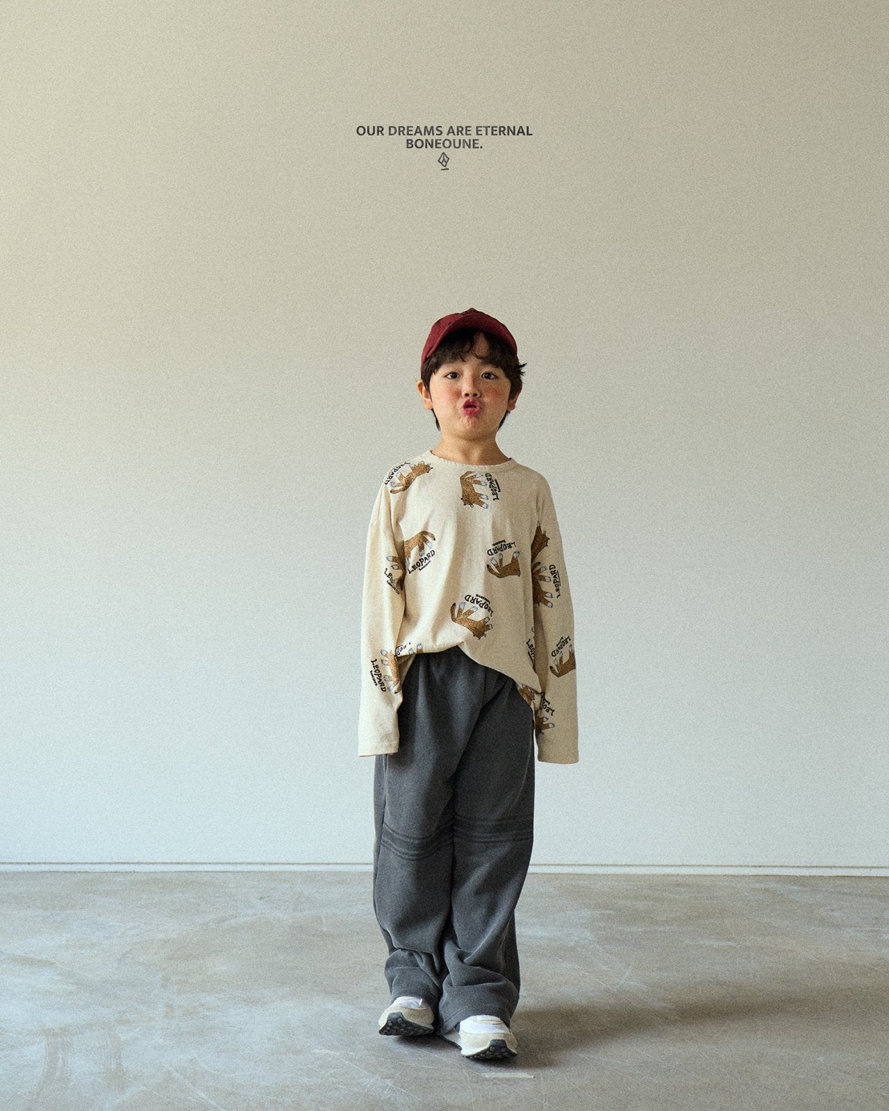 [BONEOUNE] All-Over Leopard Print T-shirt_2colors