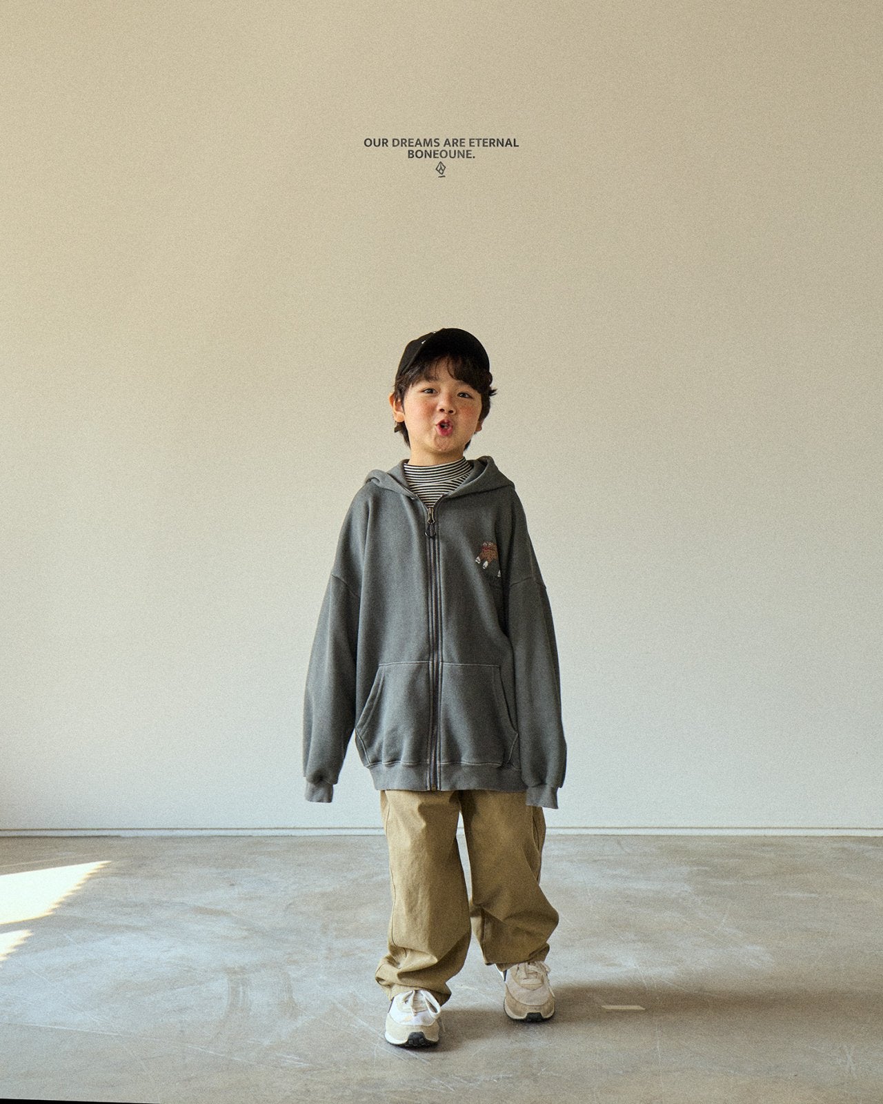 [BONEOUNE] Bone Pigment Hood Zip-Up_2colors