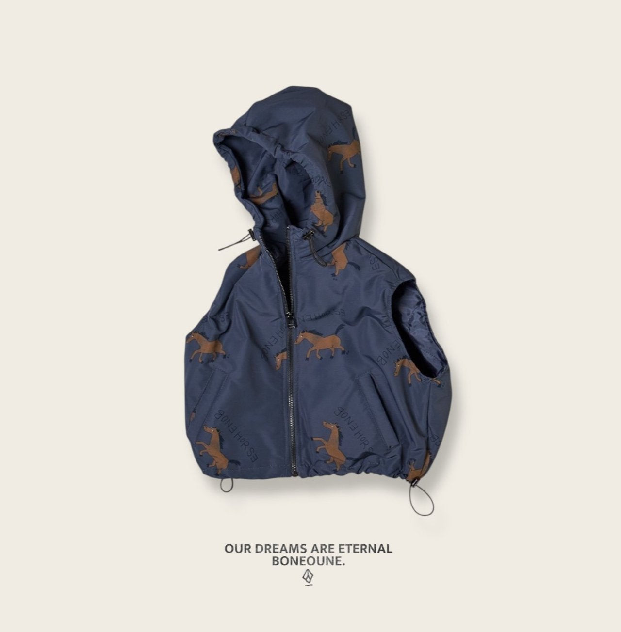 [BONEOUNE] Autumn Horse Hooded Vest_Charcoal