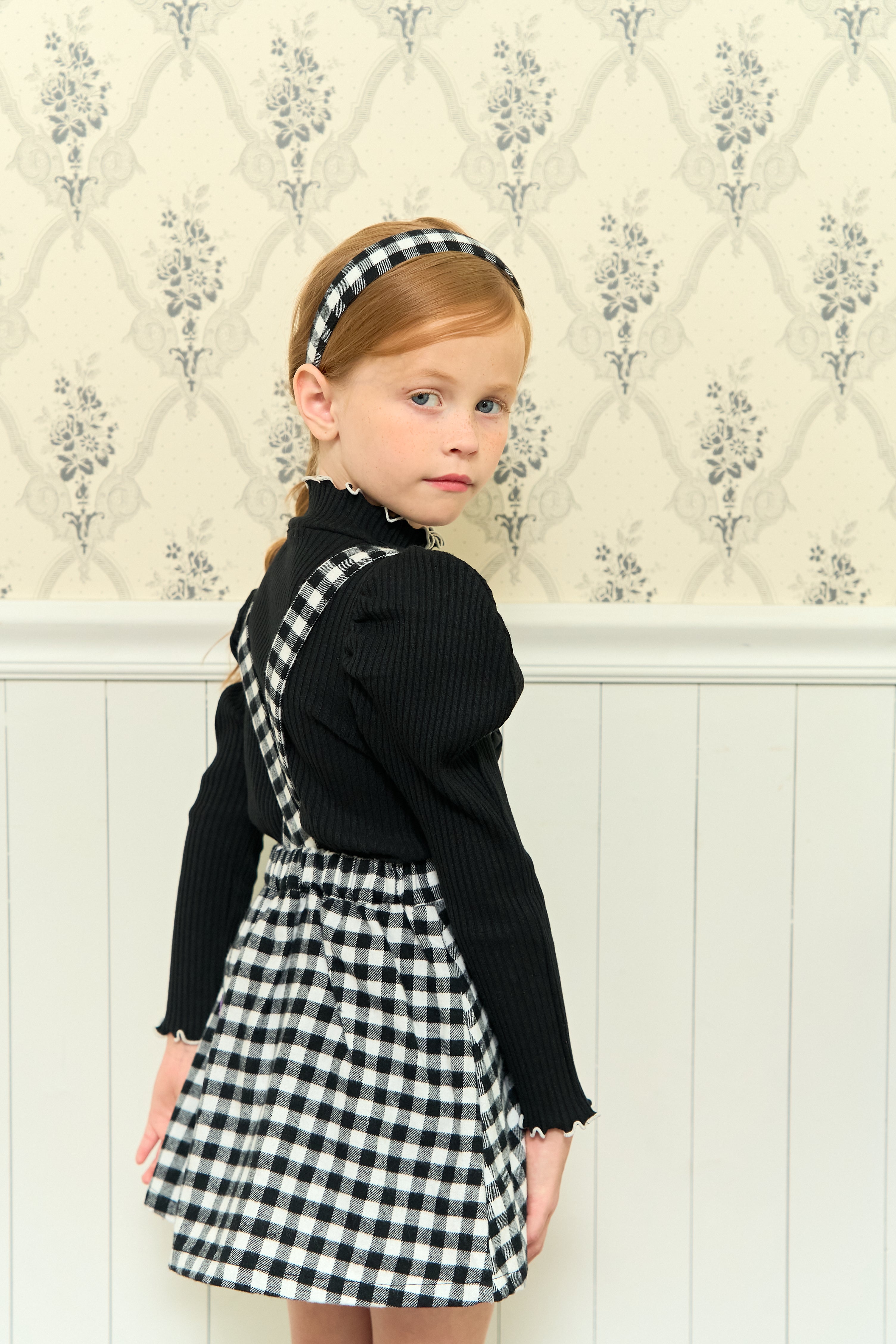 [ALITTLE] heart puff pola T_Black