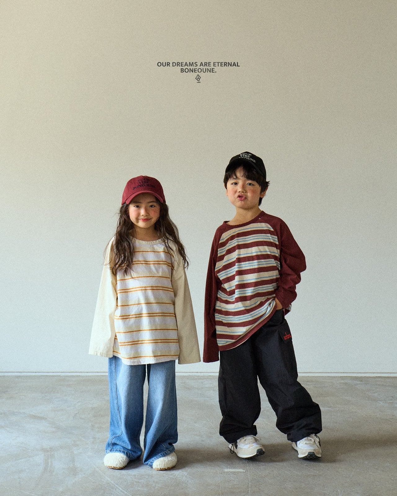 [BONEOUNE] Hyper Raglan T-shirt_2colors