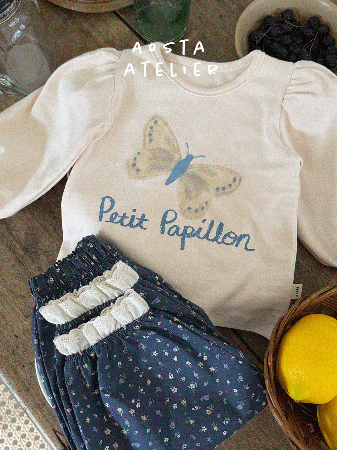 [AOSTA] Flip Puff T-shirt_Butterfly