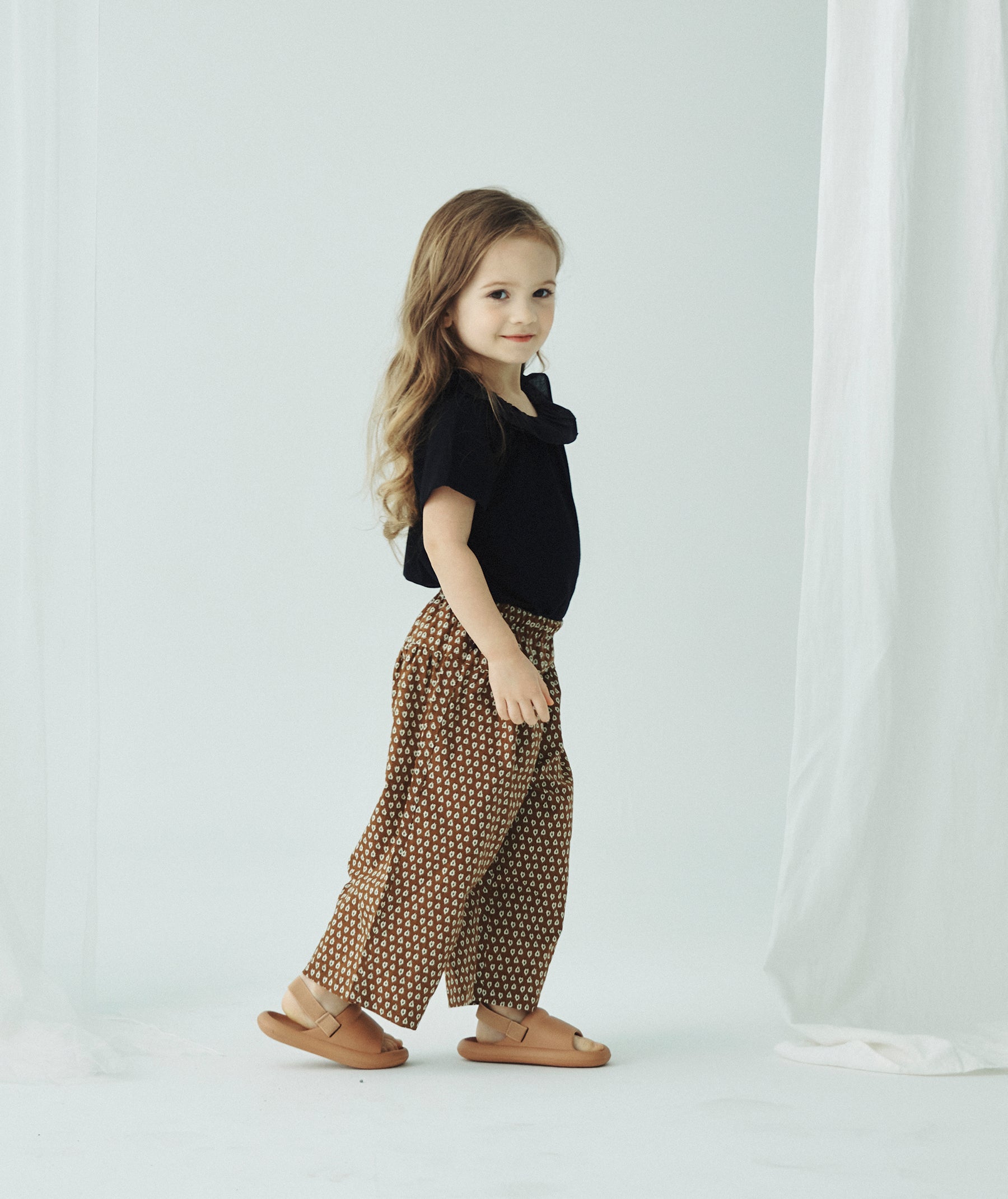 [Choco.el] Reevese 9-quarter Pants_Brown