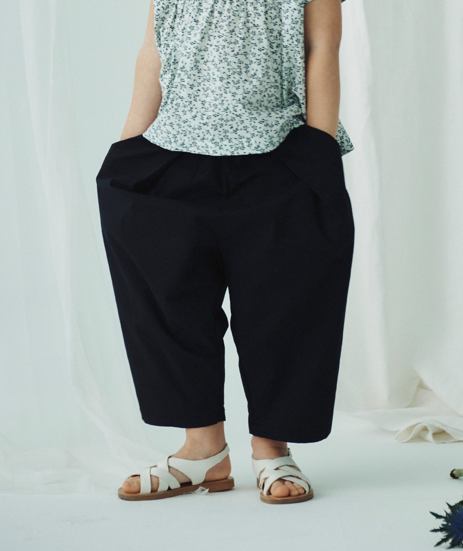 [Choco.el] Lite 9-quarter Pants_Black