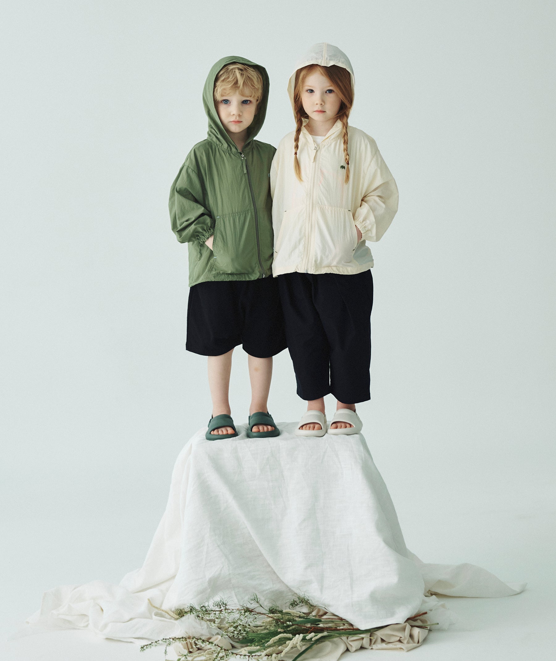 [Choco.el] Lite 9-quarter Pants_Black