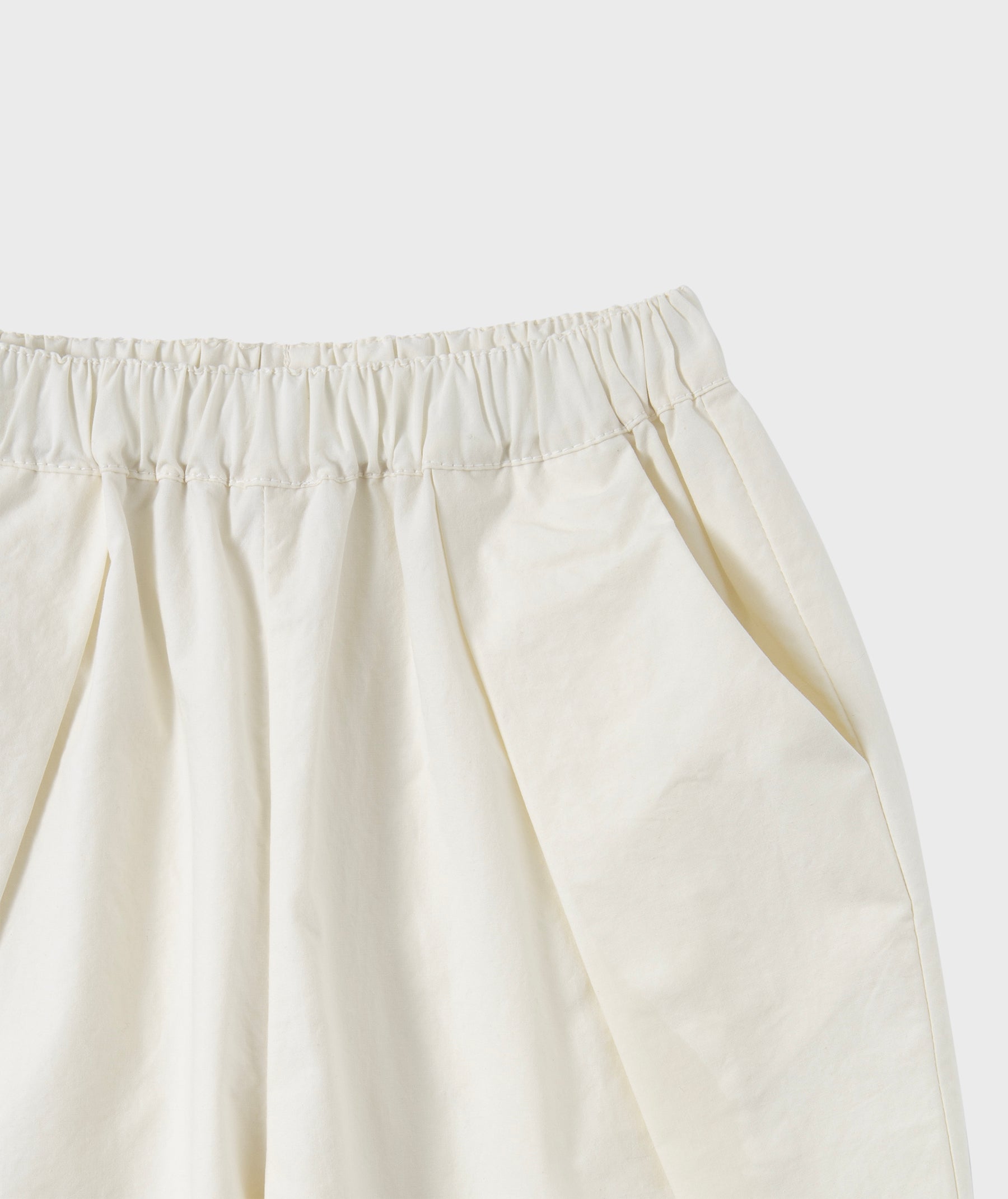 [Choco.el] Lite 9-quarter Pants_Ecru