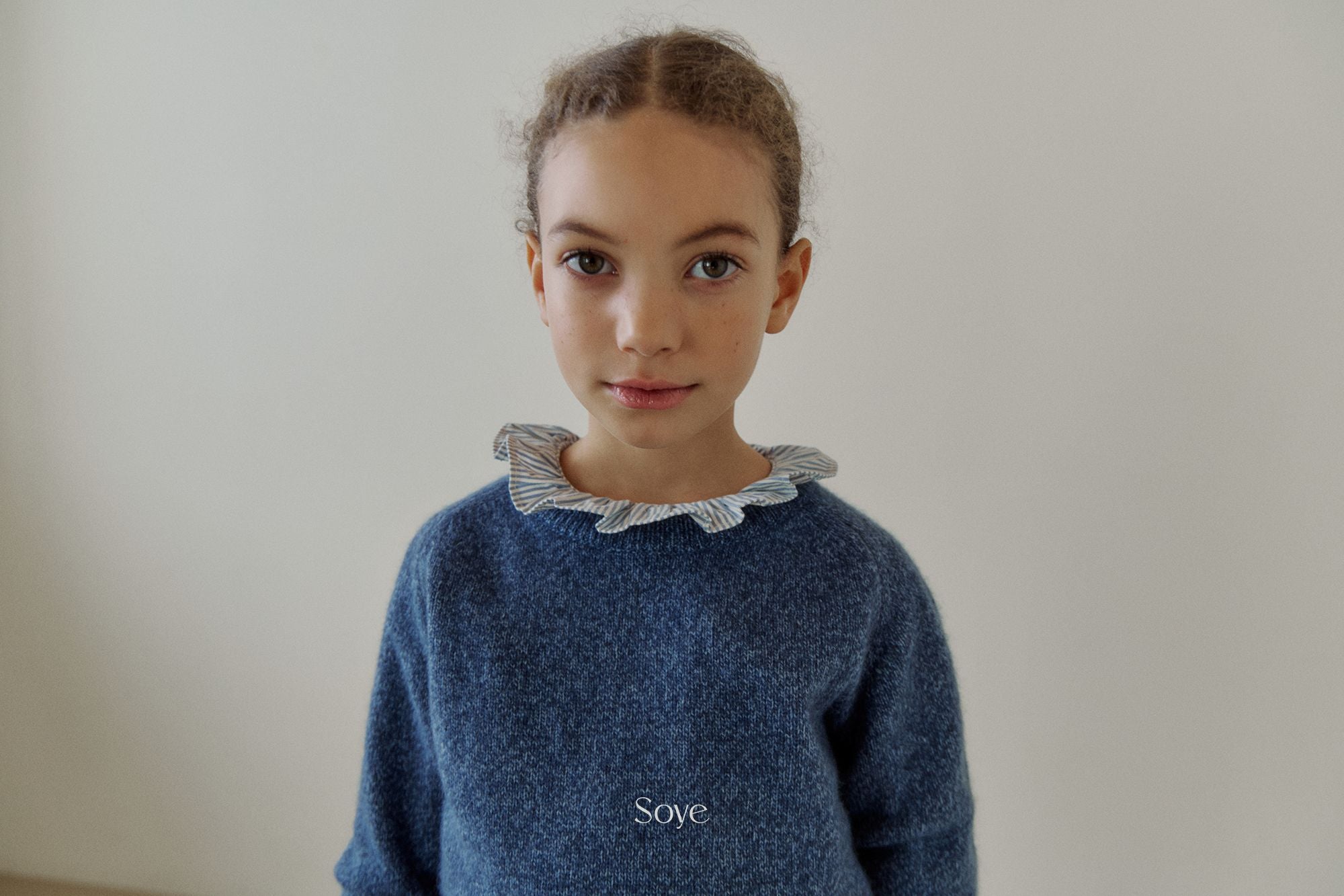 [Soye] Raccoon Round Knit_Blue