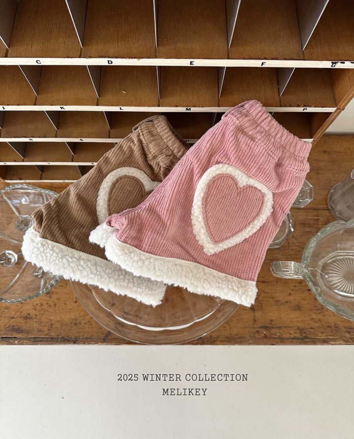 [melikey]Ugg Heart Shorts_2colors