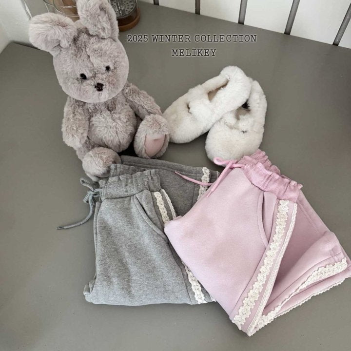 [melikey] Asymmetrical Waist Pants_2colors