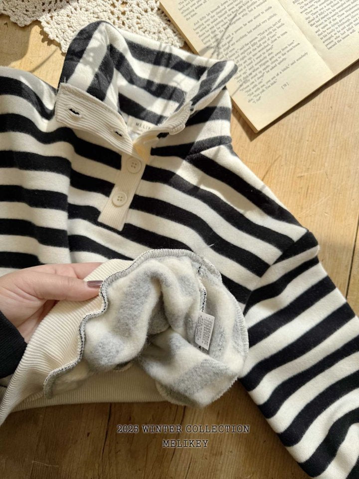 [melikey] High-Neck Simple Sweatshirt_Black