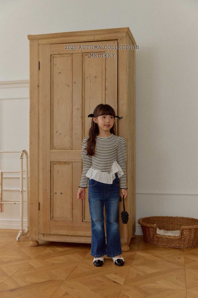 [melikey] Coco Diagonal Frill T-shirt_2colors