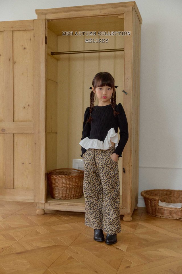 [melikey] Coco Diagonal Frill T-shirt_2colors