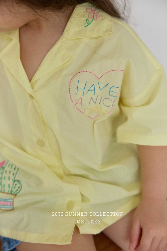 [melikey] Nice Embroidery Shirt_2colors