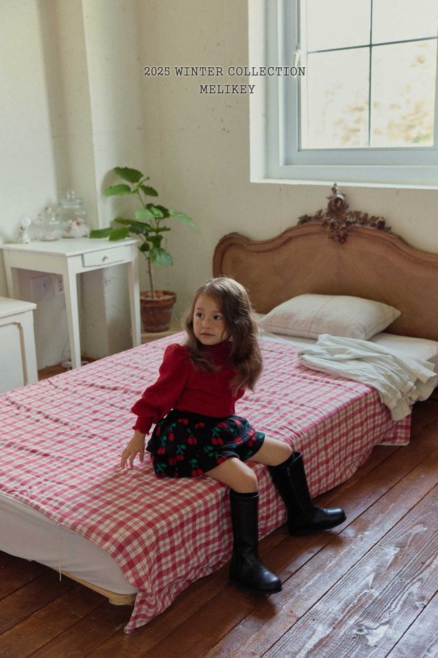 [melikey] Cherry Frill Shorts_Black