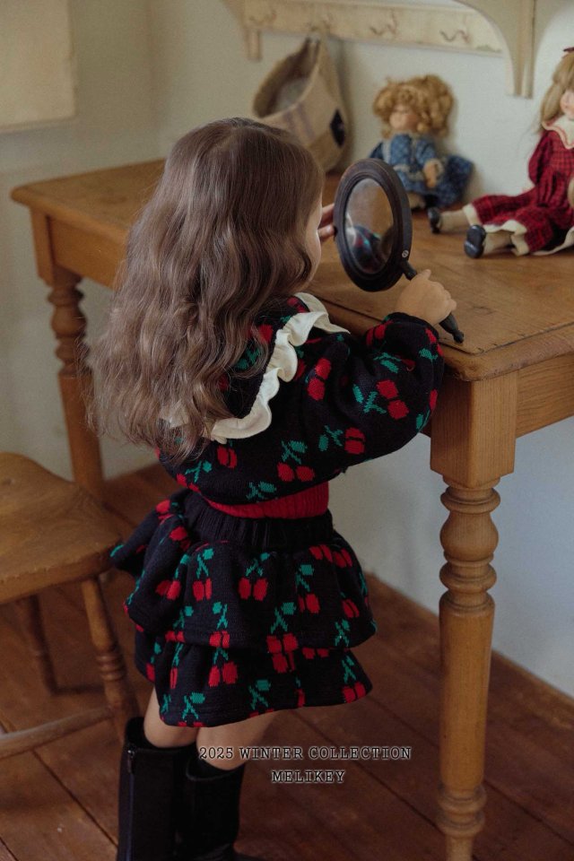 [melikey] Cherry Frill Shorts_Black