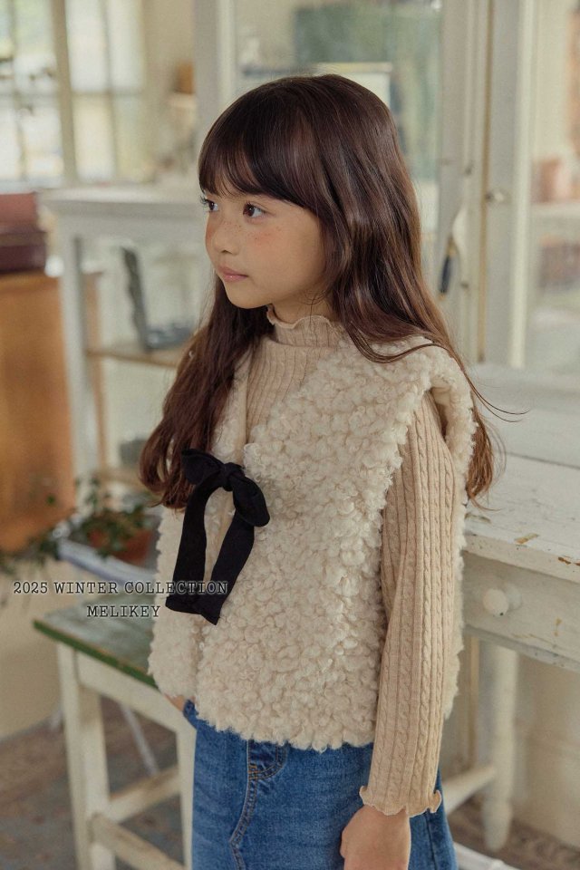 [melikey] Faux Shearling Vest_Light Beige
