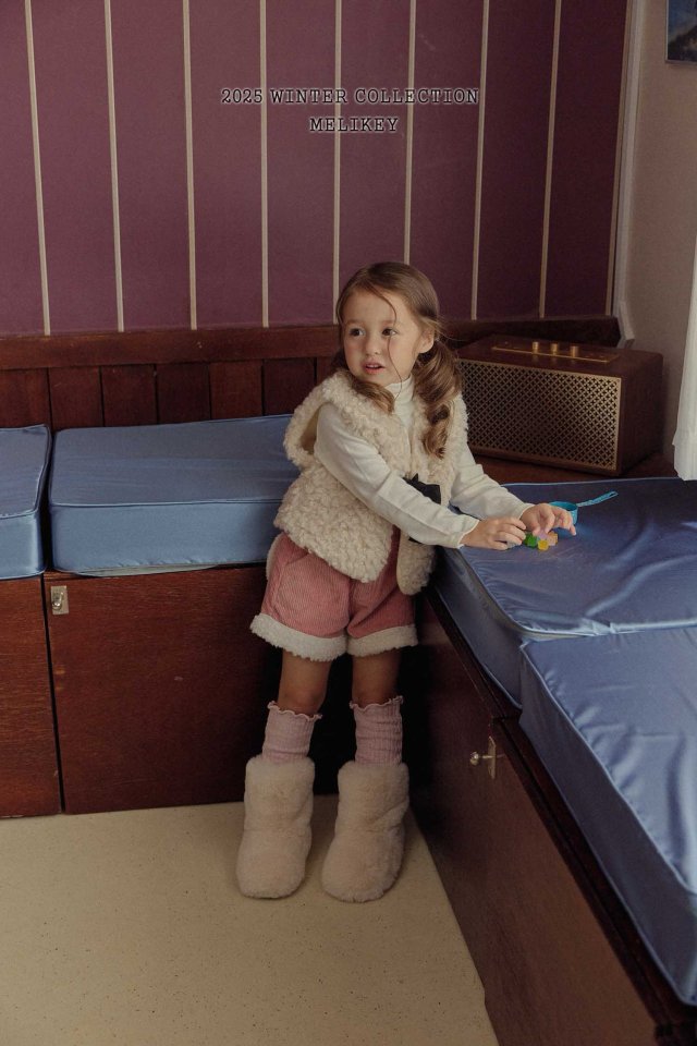 [melikey] Faux Shearling Vest_Light Beige