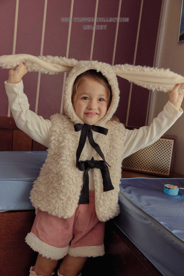 [melikey] Faux Shearling Vest_Light Beige