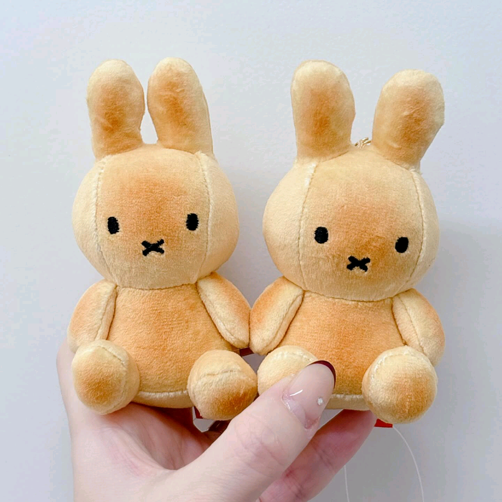 [Miffy] Toasty Bread Miffy Mascot (8cm, Carabiner Clip)